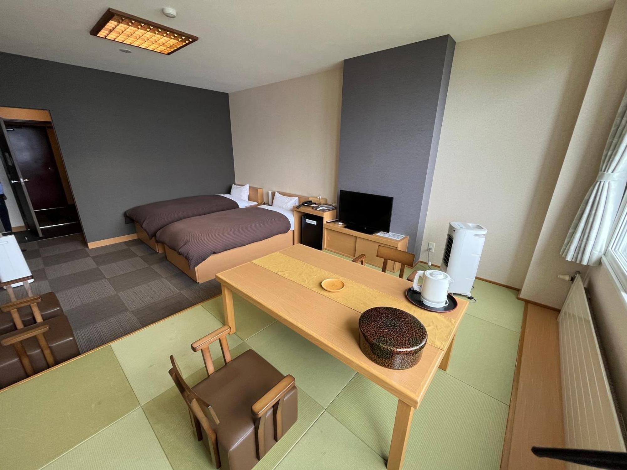 Marukoma Onsen Ryokan Τσιτόσε Εξωτερικό φωτογραφία